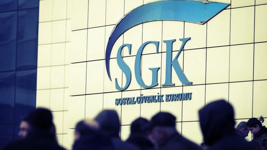1996-1999 Arası SGK Girişi Olanlara Emeklilik Müjdesi! Yaş Şartı 49’a Düşüyor, Prim 7.200’e İniyor!