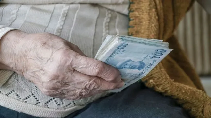 SGK'dan yeni erken emeklilik listesi! 47-48-49-50-51 yaşa avantajlı kılavuz