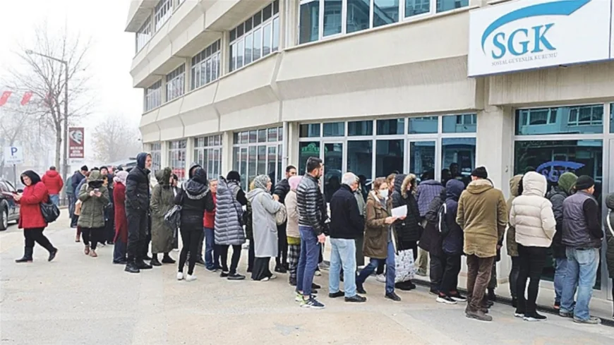 EYT Dışında Kalanlara Müjde: 3600, 4500 ve 5400 Günle Kademeli Emeklilik Geliyor