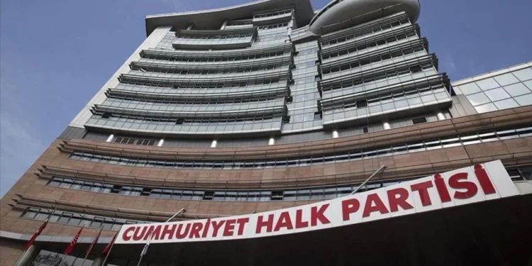 Başarır ve Günaydın’ın Grup Başkanvekilliği Görevleri Sonlandırıldı, İlk Tepkiler Geldi