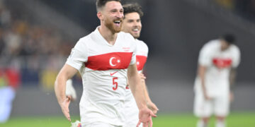 Milli Futbolcu Salih Özcan Beşiktaş’ta