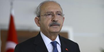 Kılıçdaroğlu’ndan MYK üyelerine: “İlleri ziyaret edin, sahada olun!”