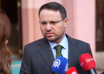 Bakan Gürlek’ten Kızılay’a 150 bin TL Bağış