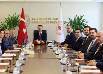 Bakan Bayraktar, Dünya Bankası’nın yeni Türkiye Direktörü ile bir araya geldi