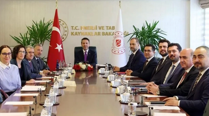 Bakan Bayraktar, Dünya Bankası’nın yeni Türkiye Direktörü ile bir araya geldi