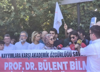 Bilgi Üniversitesi’nde Prof. Dr. Bülent Bilmez’e Destek Protestosu