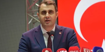 Çağatay Güç: ‘Koltuk peşinde olanlarla yolum bir olmaz’