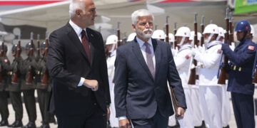 Prag-Ankara hattında siyasi kriz derinleşiyor