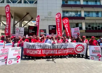 DİSK: Gelirde, vergide, ülkede adalet istiyoruz