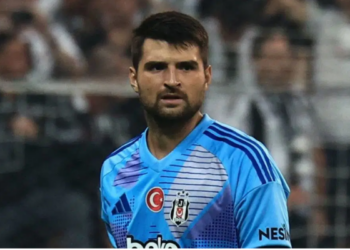 Beşiktaş, Ersin Destanoğlu ile yollarını ayırdığını açıkladı