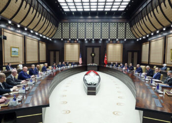 Erdoğan ve Trump heyetleriyle bir araya geldi