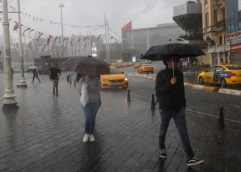 İstanbul’da Sağanak Uyarısı: AKOM Saat Verdi