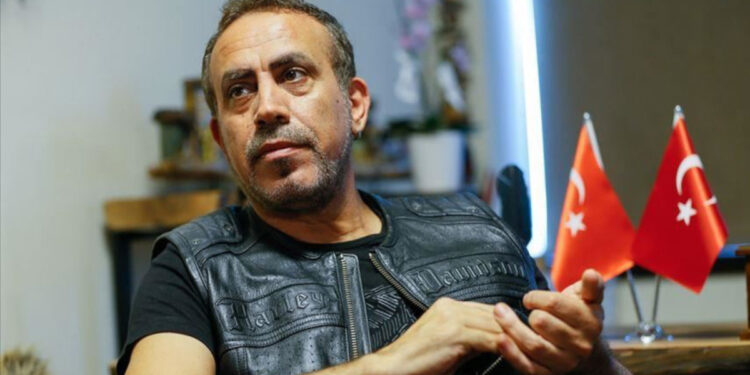 Haluk Levent gözaltına alındı