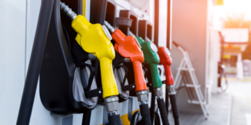 Motorin fiyatları yeni zamla 73 liraya yaklaştı