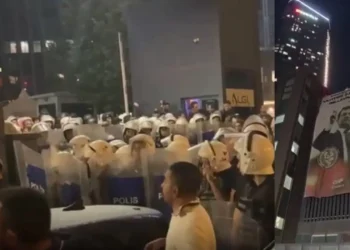 Çevik Kuvvet CHP İstanbul İl Başkanlığı’na Girdi