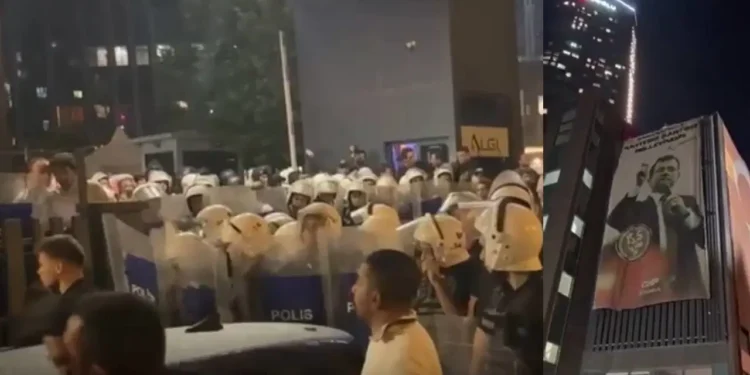 Çevik Kuvvet CHP İstanbul İl Başkanlığı’na Girdi