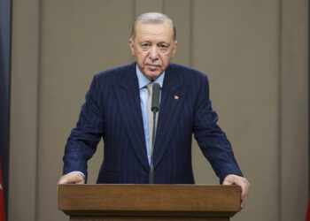Cumhurbaşkanı Erdoğan’dan Katar’ın Eski Emiri İçin Taziye Mesajı