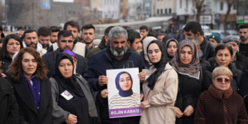 Selahattin Demirtaş, Rojin Kabaiş’in ailesiyle bir araya geldi