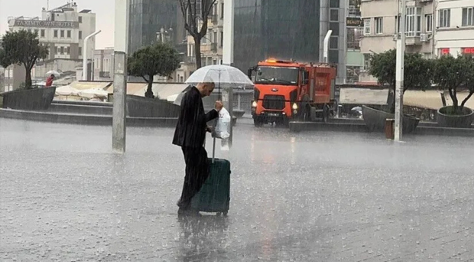 Kavurucu sıcakların ardından sel ve fırtına uyarısı!
