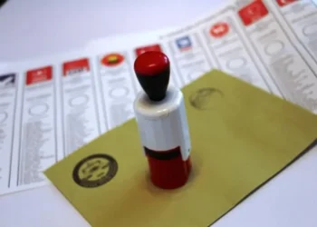 Bu pazar seçim olsa kim önde çıkıyor?