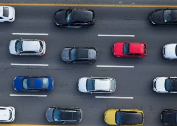 Hız Yapan Araçlar Uyduyla Yavaşlatılacak: Trafikte Yeni Dönem