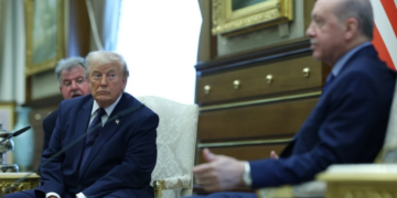 Trump, Türkiye’ye Uygulanan CAATSA Yaptırımlarını Kaldırıyor