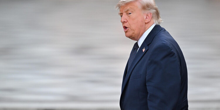 Trump, İspanya ile Ticari İlişkilerin Sonlandırılmasını Talep Etti