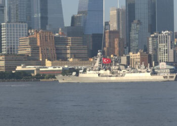 TCG Oruçreis, New York’ta Türkiye’yi Temsil Etti