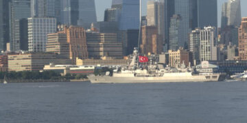 TCG Oruçreis, New York’ta Türkiye’yi Temsil Etti