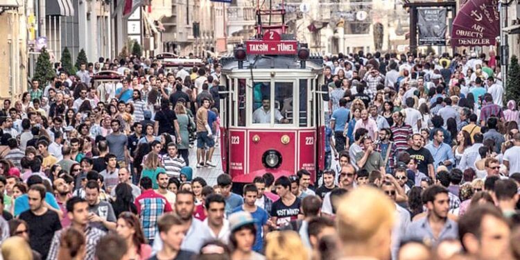 Türkiye, nüfus büyüklüğünde dünyada 18. sırada yer aldı