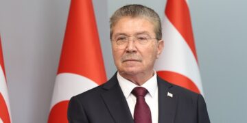 KKTC Başbakanı Üstel’den Güney Kıbrıs’a İş Birliği Çağrısı